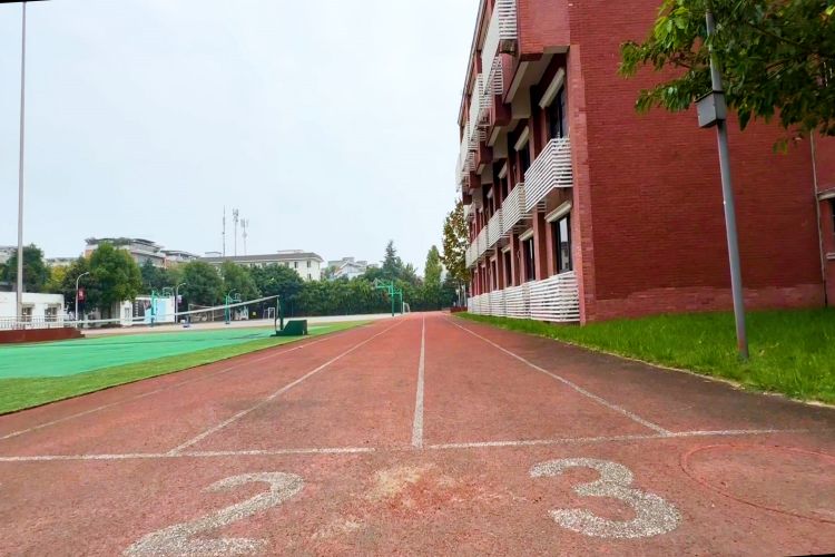 成都丹秋美亚学校校区环境